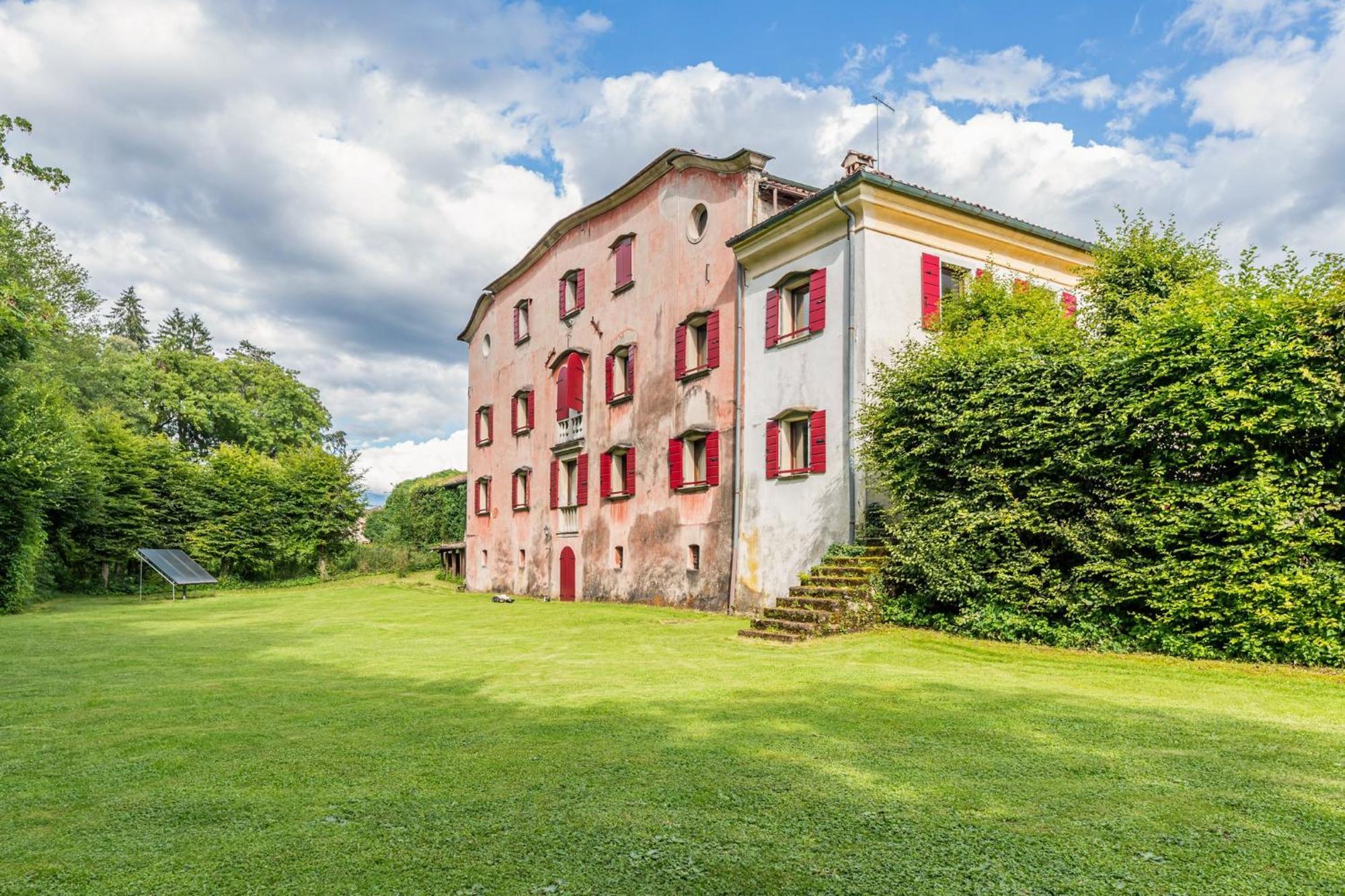 Belluno Timeless Charm - Stunning Aparment In Villa Eksteriør billede